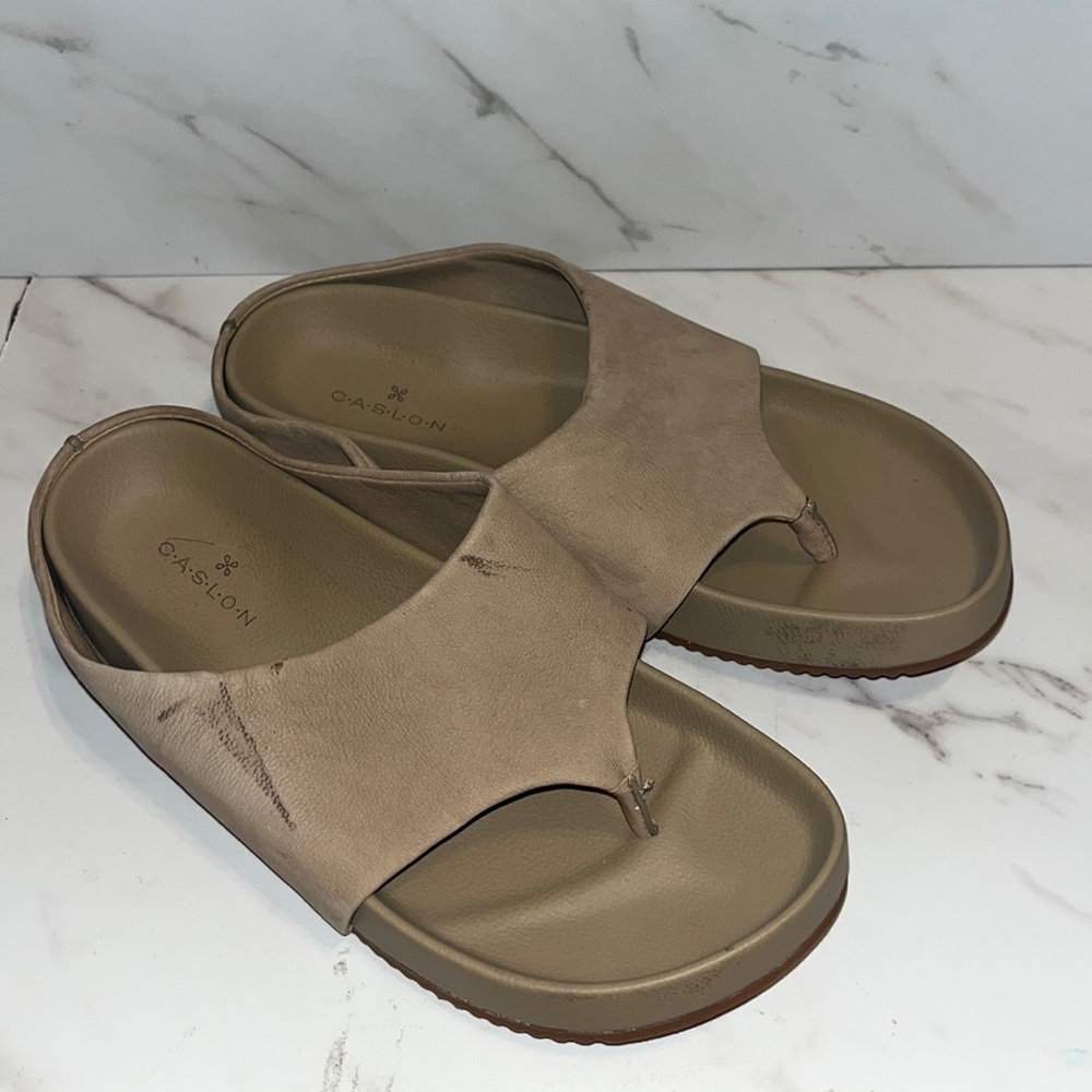 Caslon vania sandal brown sz 5.  (K22)